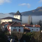 Elisa D'hotes Bed & Breakfast Sare